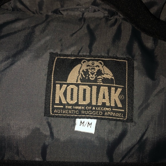 Grey Puffer Vest - Picture 4 of 4